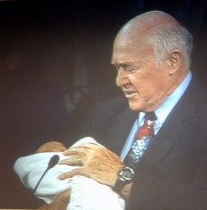 Pastor Chuck Smith dedicating Courtland to the Lord on Oct. 24, 2004
              >>Read about Calvary and Pastor 'Chuck'